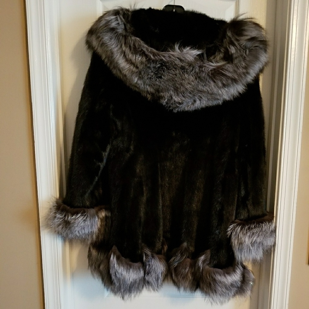 Mink fur with sable trim